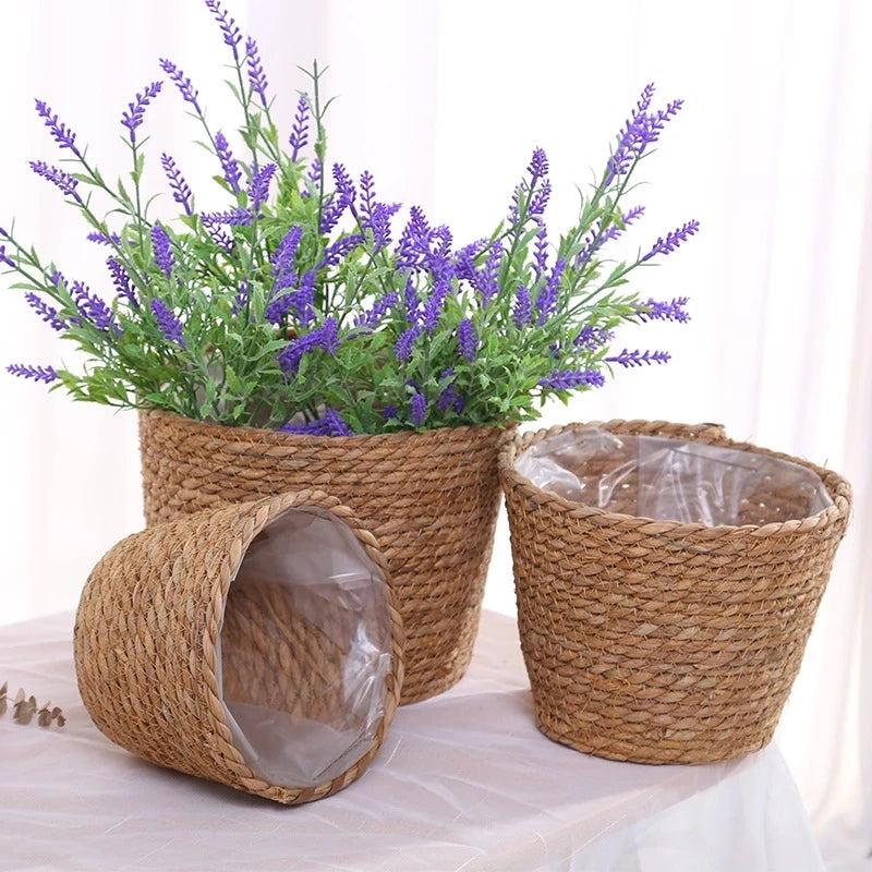 Paniers en paille pour plantes