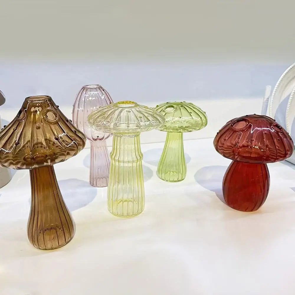 Vases en verre pour fleurs champignons